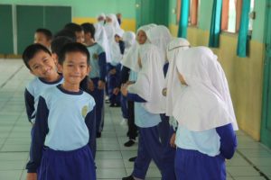 Lomba-17an-01
