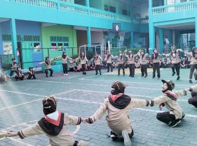 Games kucing dan tikus di SD Islam Permata Hati